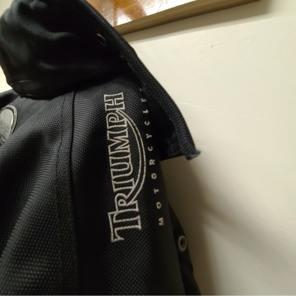 Triumph Motorcycle Vintage Triple T
Connections Checkered. Great used condition - Picture 10 of 16